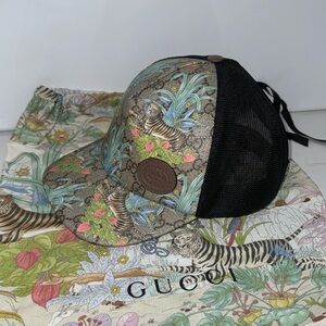 Gucci GG Supreme Tiger Trucker Hat